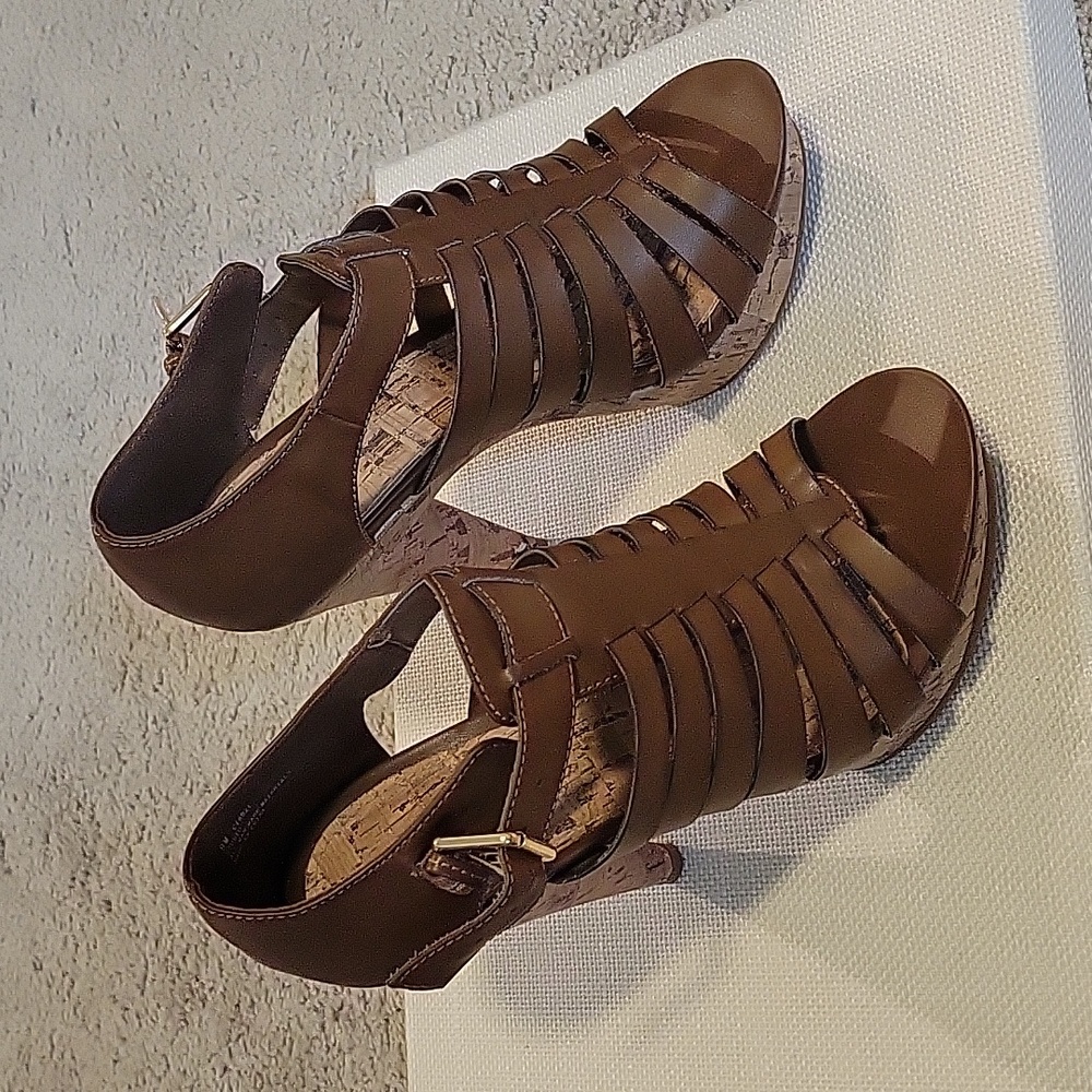 Mia girl heels size 9w